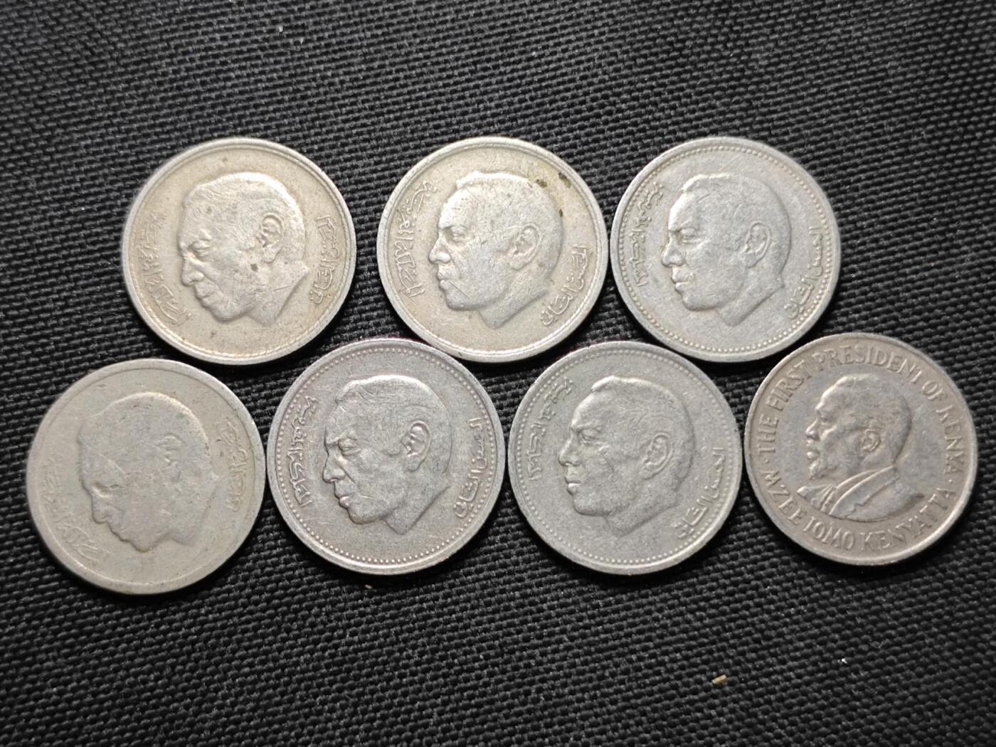 KK钱币收藏小铺  第364场  2月预留时间 周末发货  摩洛哥1迪拉姆，0.5迪拉姆一组40枚