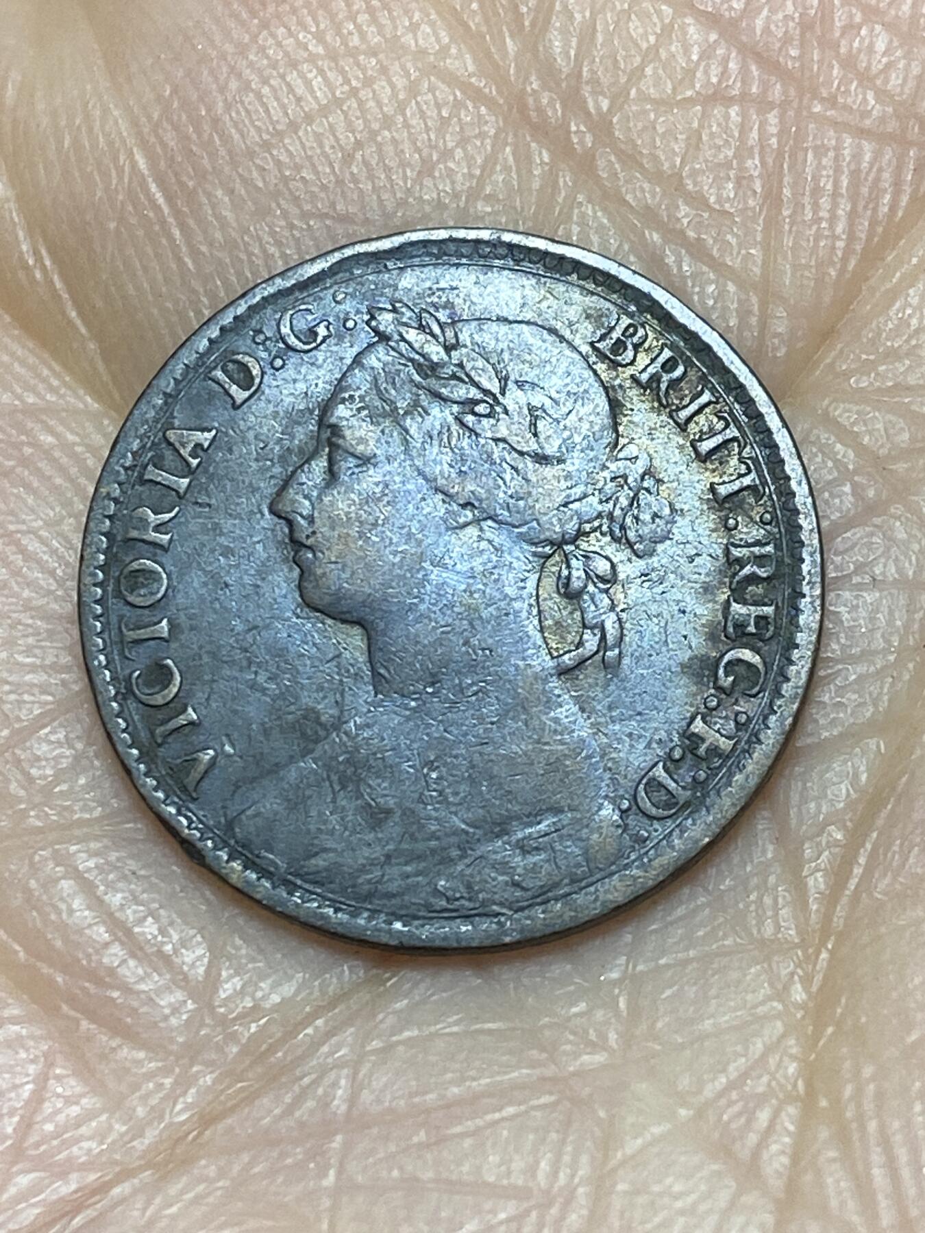 2025年第一百二十四场(总第一百五十场）外国好品散币(免佣金) 英国🇬🇧1886年1法新(维多利亚女王中年桂冠第三版)