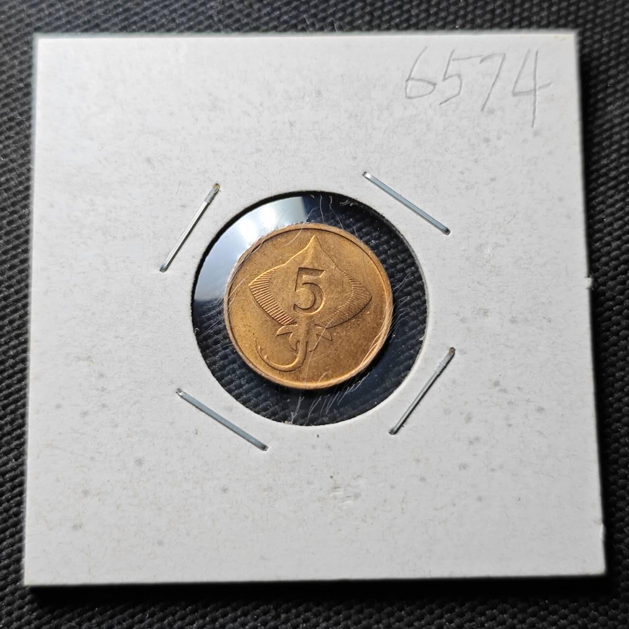 KK钱币收藏小铺  第365场  2月预留时间 周末发货  冰岛5拉雷 好品铜币