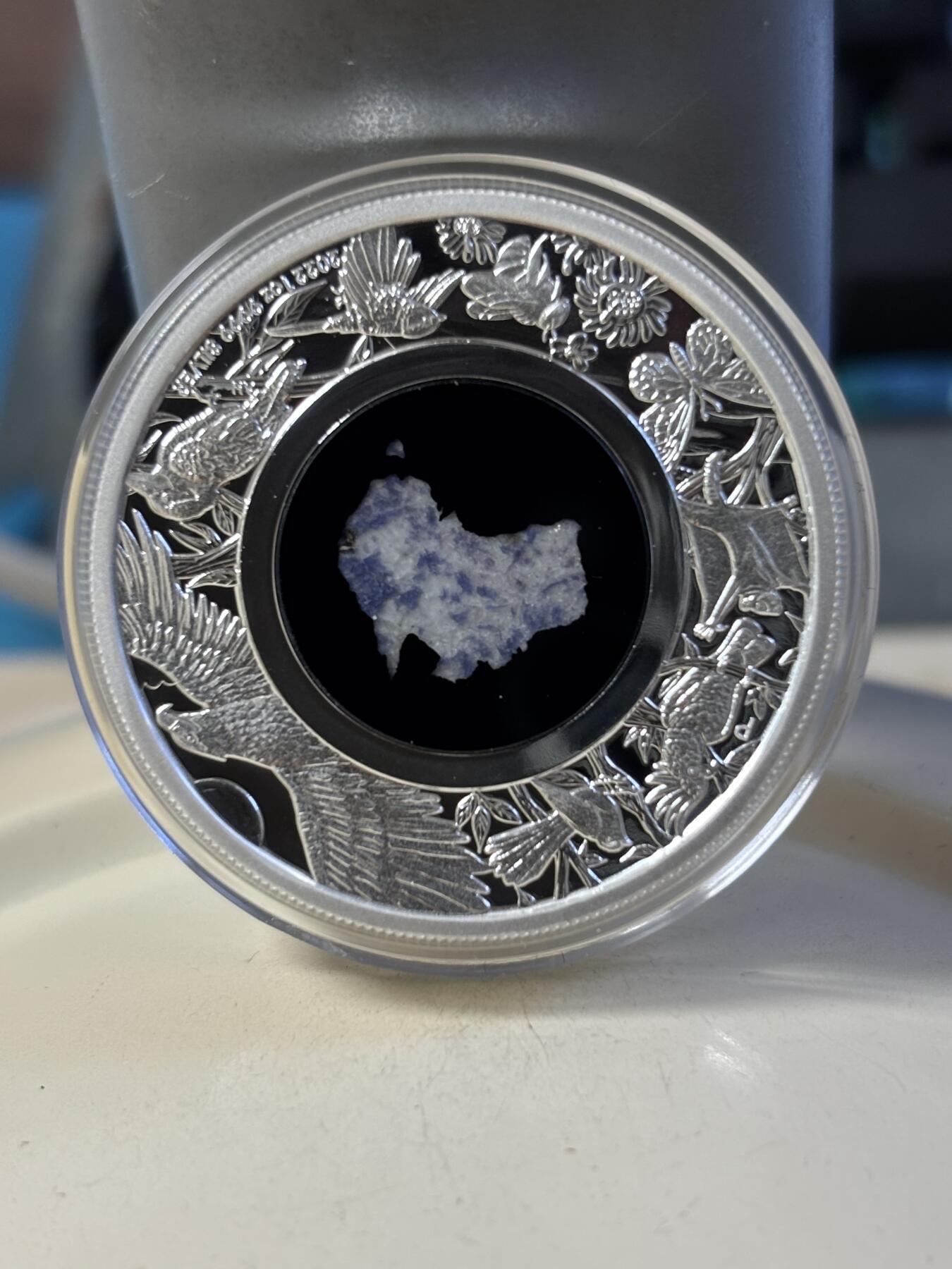 第181期拍卖 澳大利亚2022年南大陆3澳洲鸟类镶嵌蓝色云母1盎司银币，999银，发行5000枚