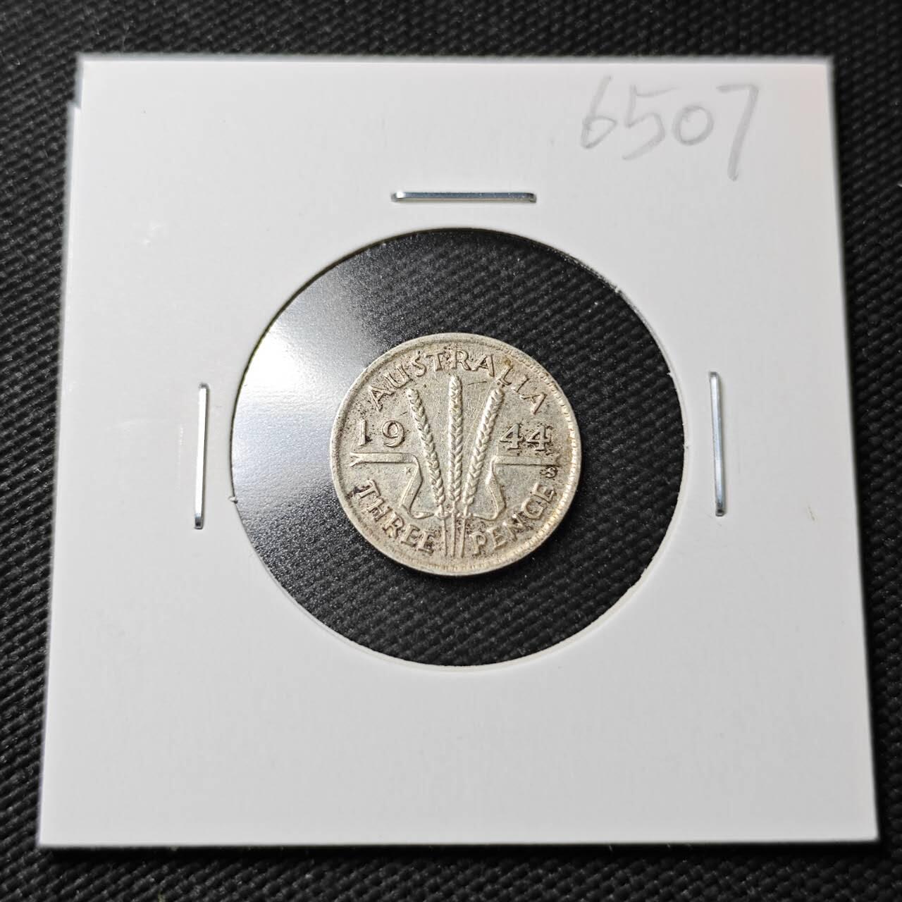 KK钱币收藏小铺  第365场  2月预留时间 周末发货 1944 澳大利亚3便士银币