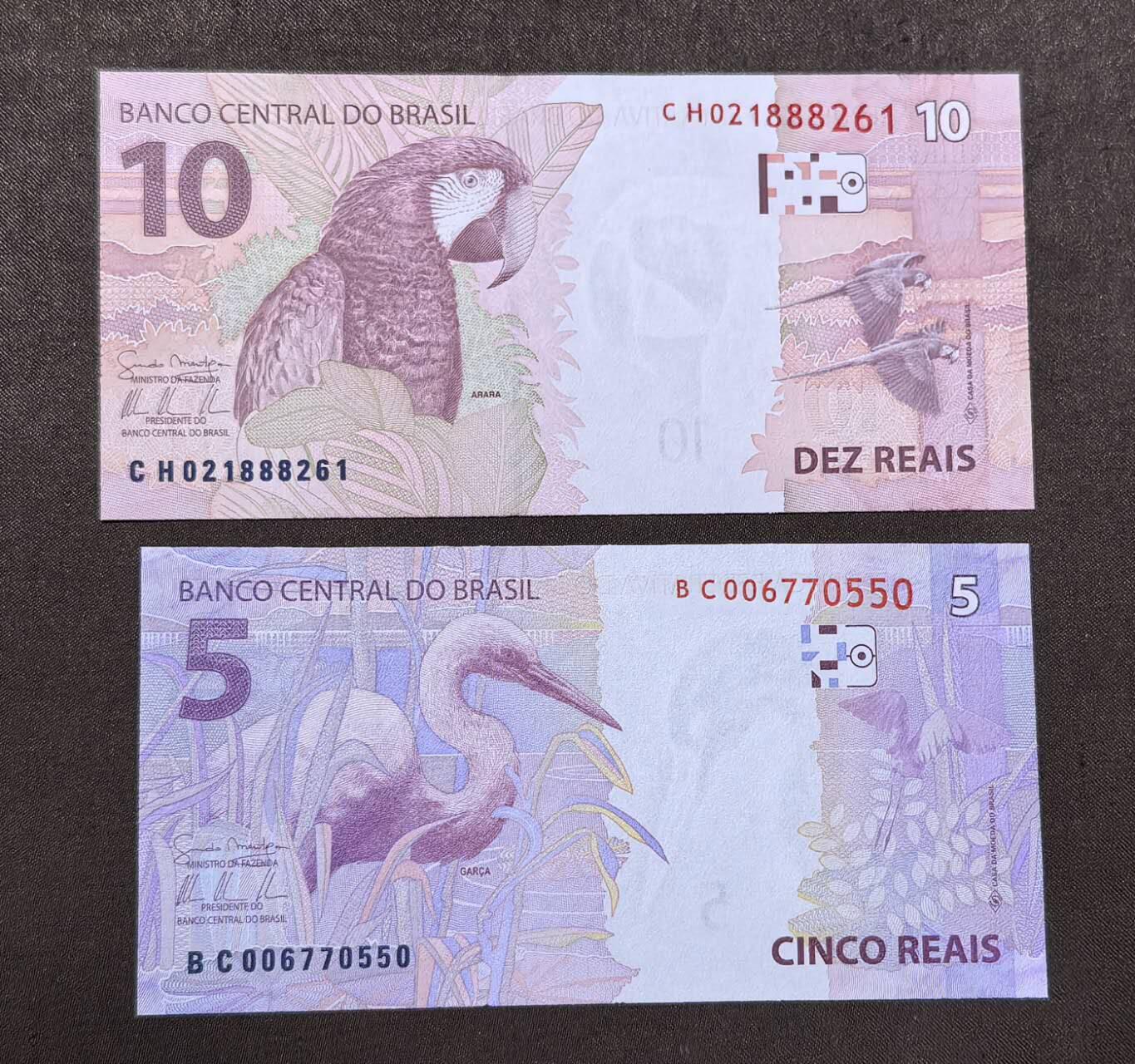 北京马甸外国币专卖第146期，外国纸币币专场，陆续上拍，欢迎关注 巴西2張全新