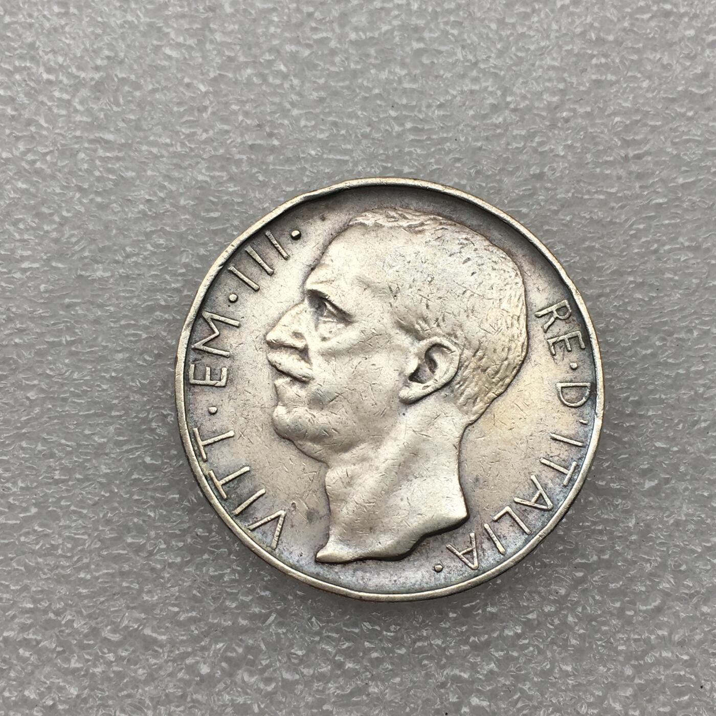 世界钱币专场拍卖 每周二开拍 稀少1927年意大利胜利女神2马拉车10里拉流通银币