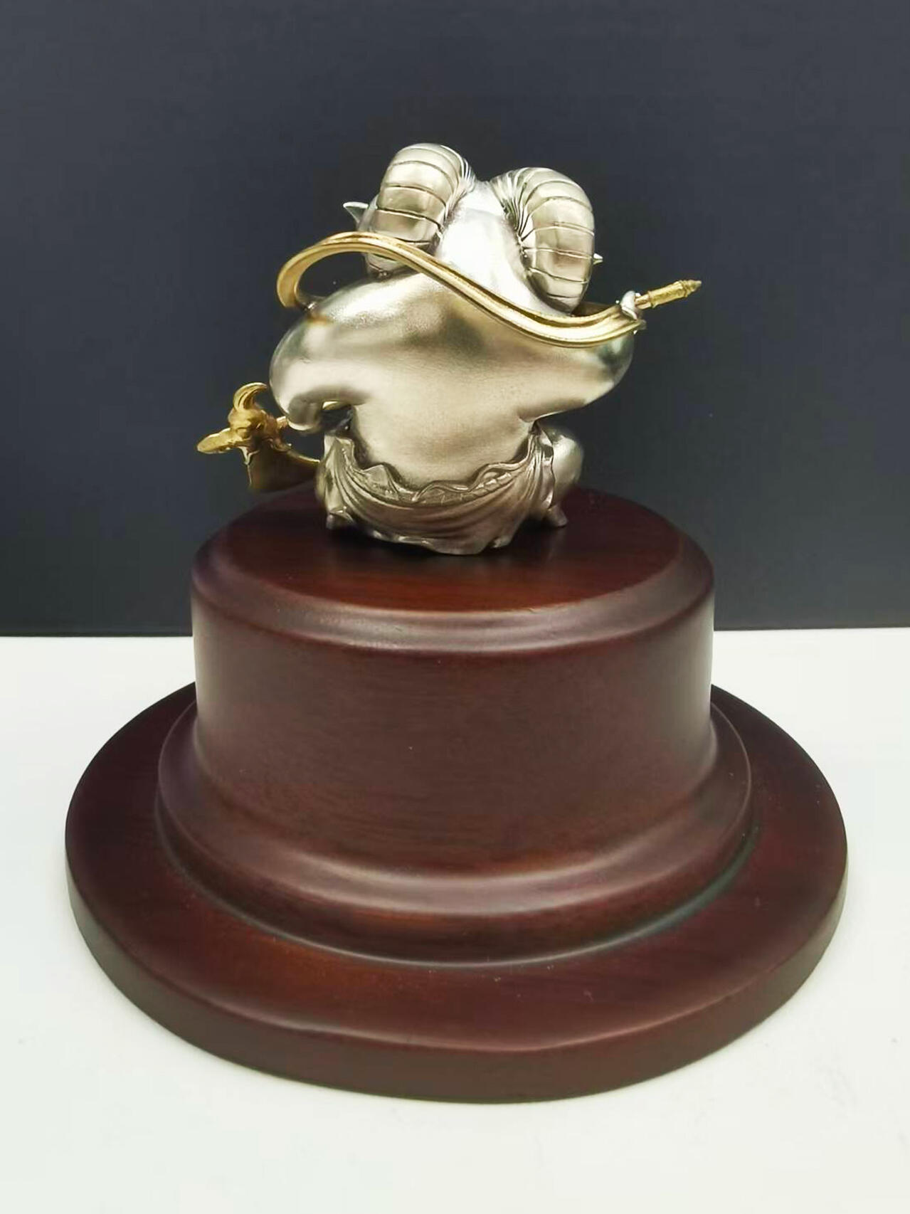 【ibox拍卖】 十二生肖手办寻主 十二生肖手办-羊