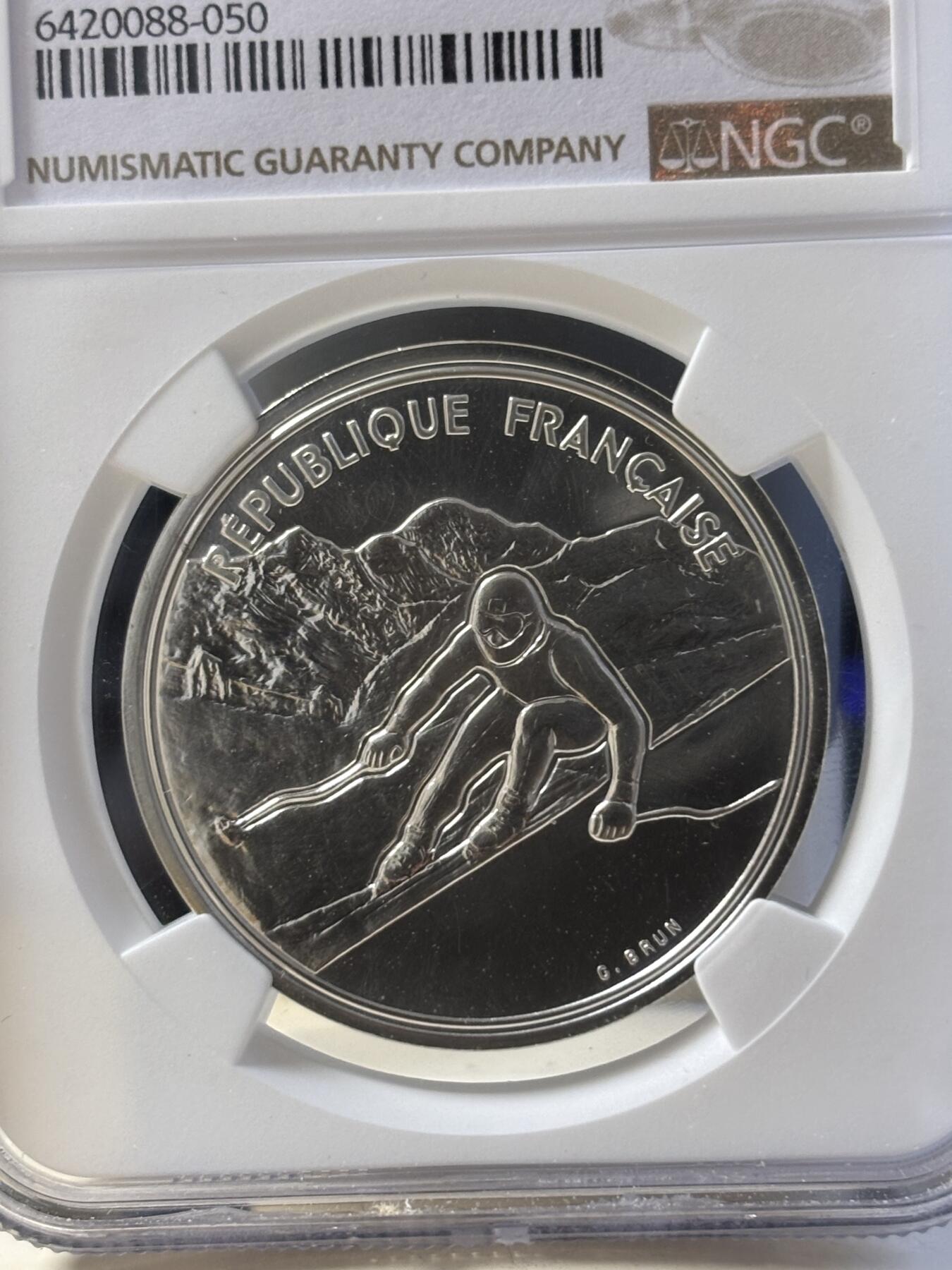 第181期拍卖 法国1989年阿尔贝维尔冬奥高山滑雪银样币NGC-MS67，900银，22.2克，发行1850枚，NGC目前为止只有67分2枚！67分是最高分!