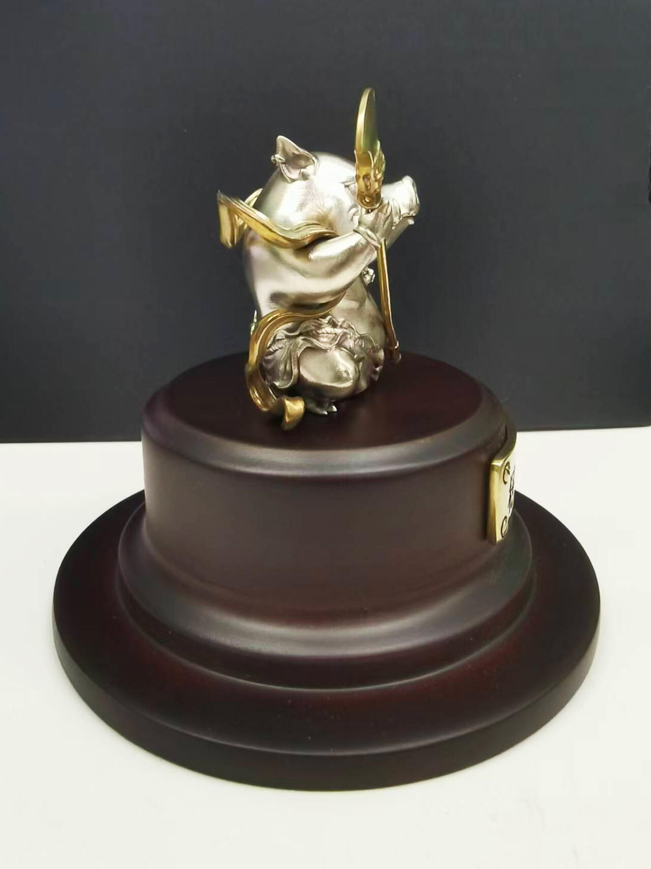 【ibox拍卖】 十二生肖手办寻主 十二生肖手办-猪