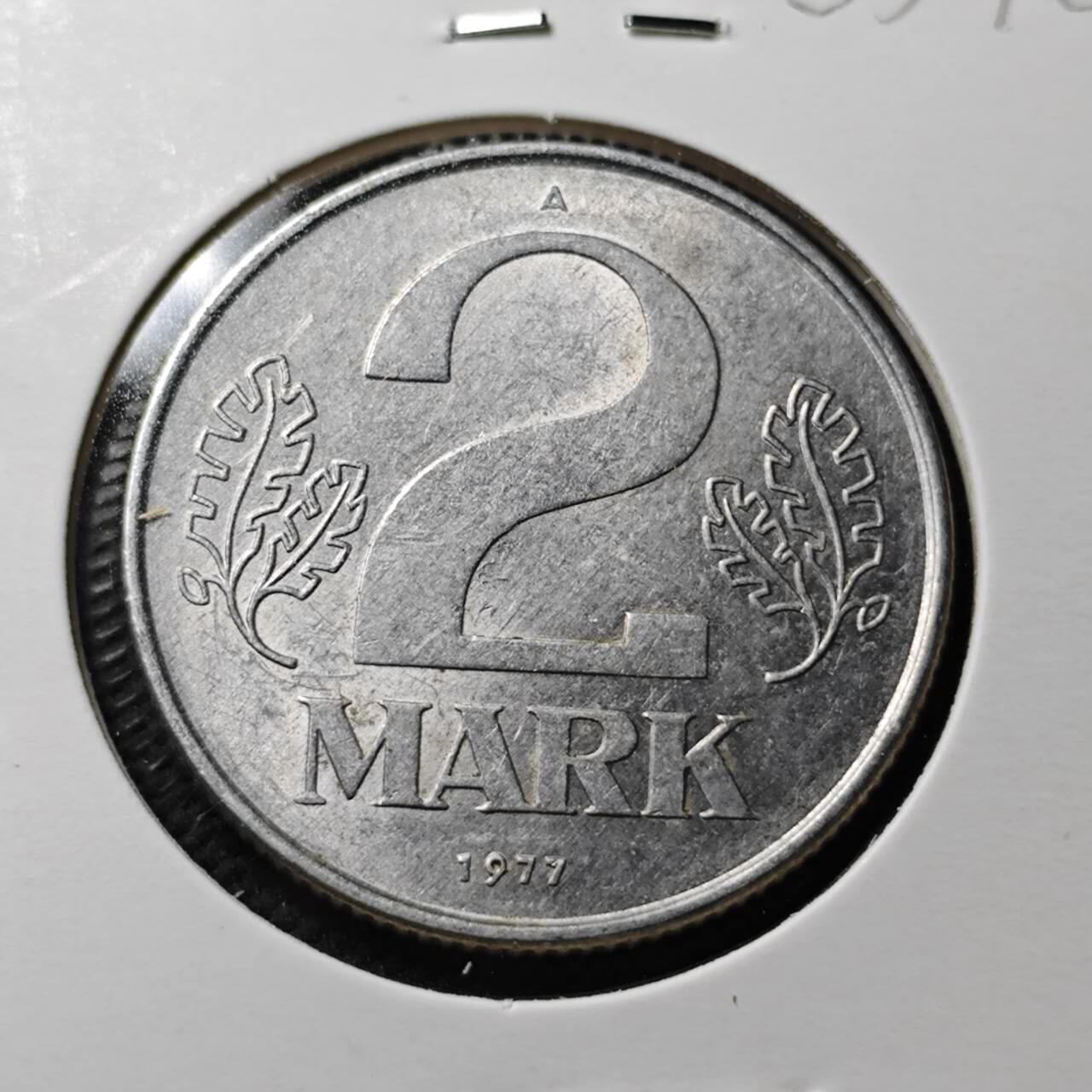 KK钱币收藏小铺  第365场  2月预留时间 周末发货  1977东德2马克 带光
