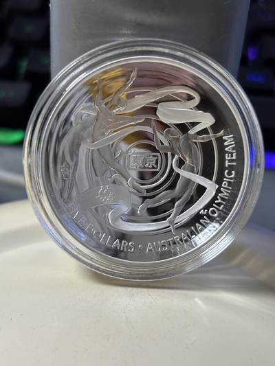 第181期拍卖 - 澳大利亚2020年东京奥运1盎司曲面精制纪念银币，9999银，发行2020枚