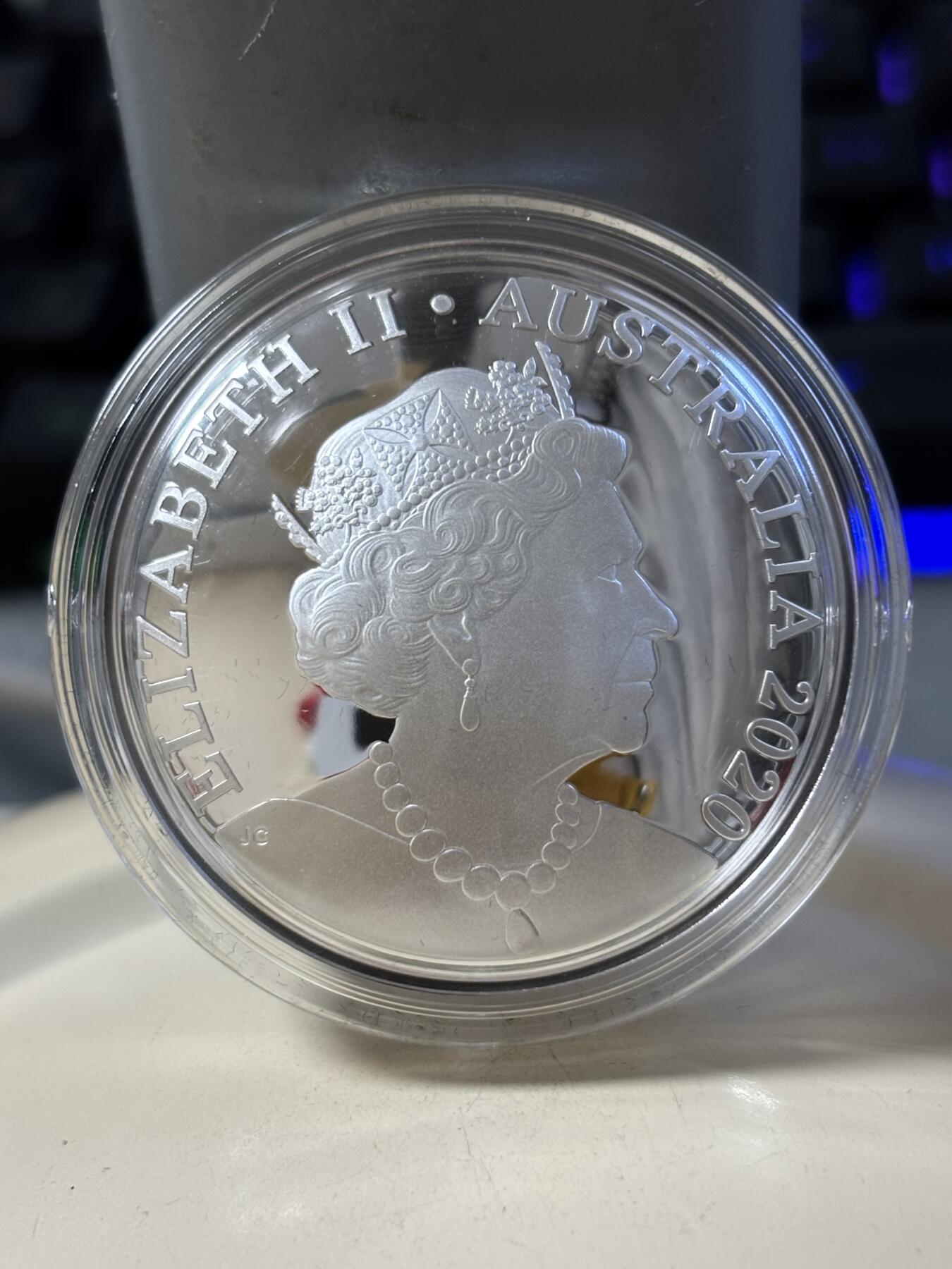 第181期拍卖 澳大利亚2020年东京奥运1盎司曲面精制纪念银币，9999银，发行2020枚