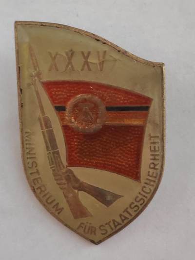 韵星假日拍卖第三十期 -- Rimey Holidays Auction 30 - 民主德国史塔西三十五周年证章