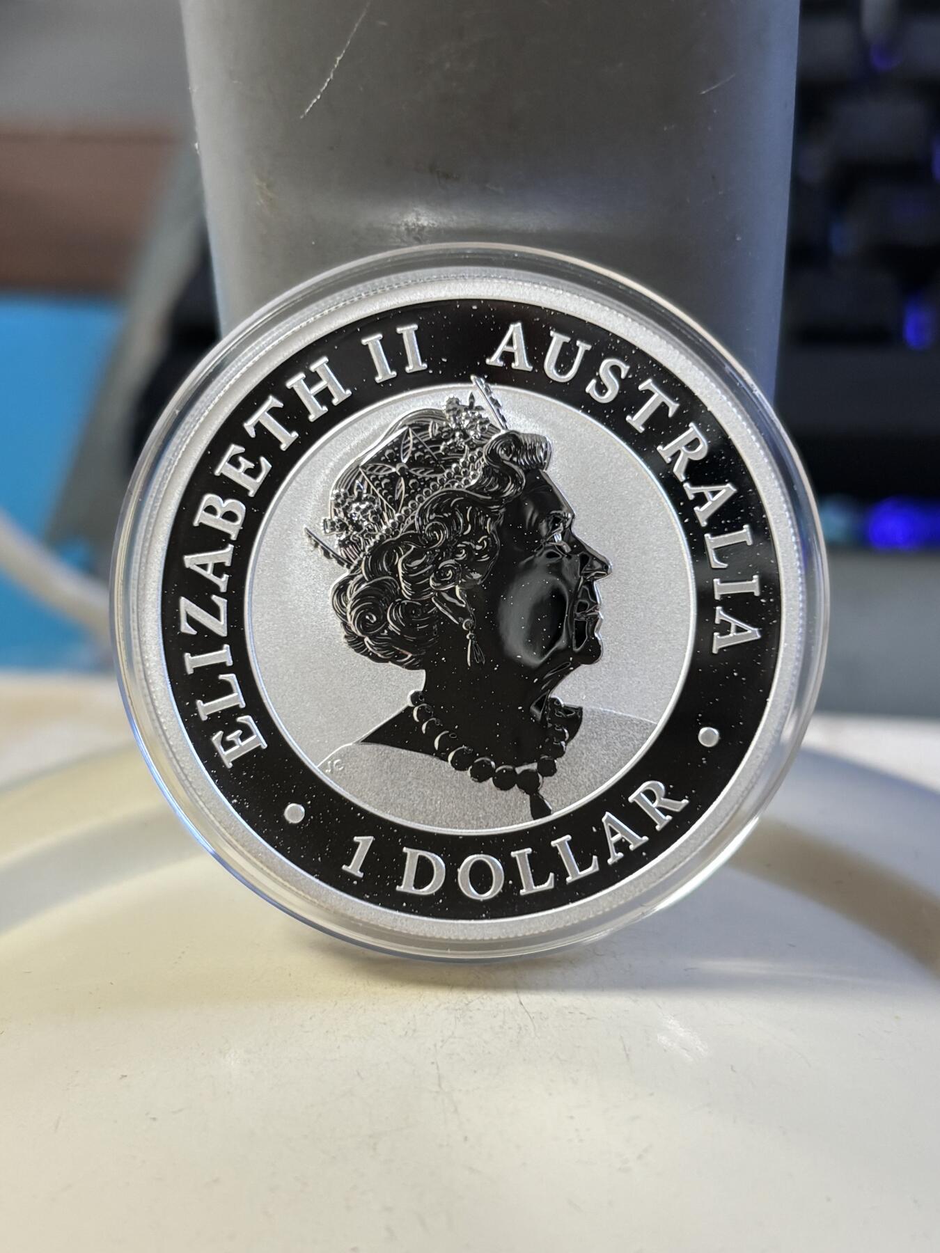 第181期拍卖 澳大利亚2021年墨尔本币展鸸鹋1盎司彩银币特别版，999银，发行2000枚