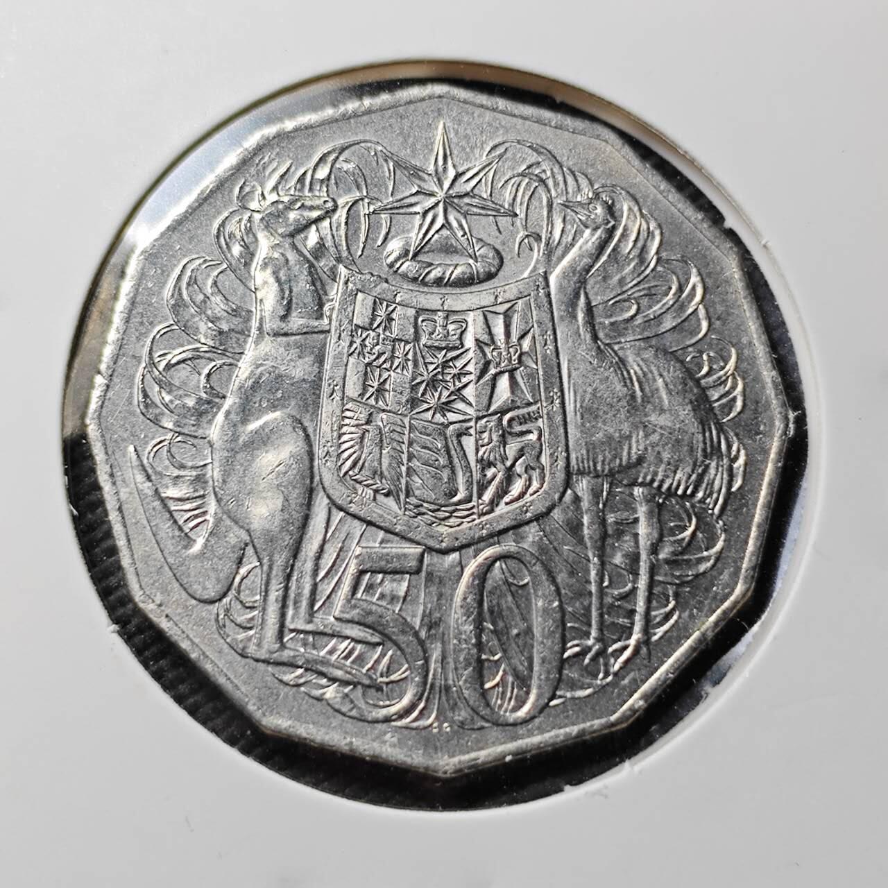 KK钱币收藏小铺  第365场  2月预留时间 周末发货  澳大利亚50分 女王老年版