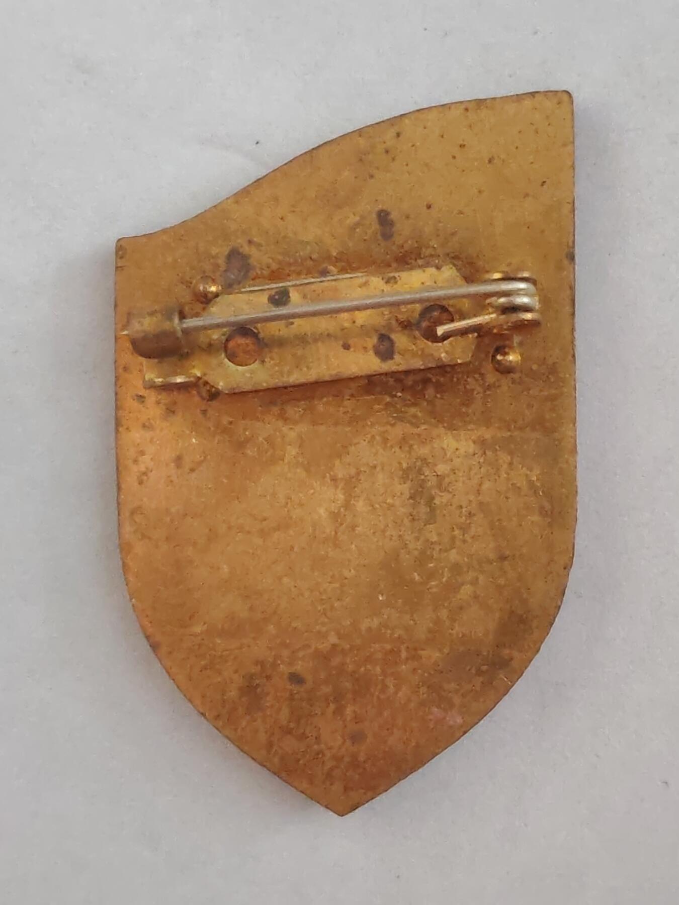 韵星假日拍卖第三十期 -- Rimey Holidays Auction 30 民主德国史塔西四十周年证章