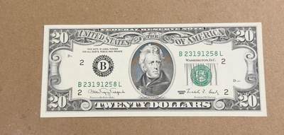 【礼羽收藏】🌏世界钱币拍卖第110期 - 90年小头20美元无4.7尾8全新unc品相