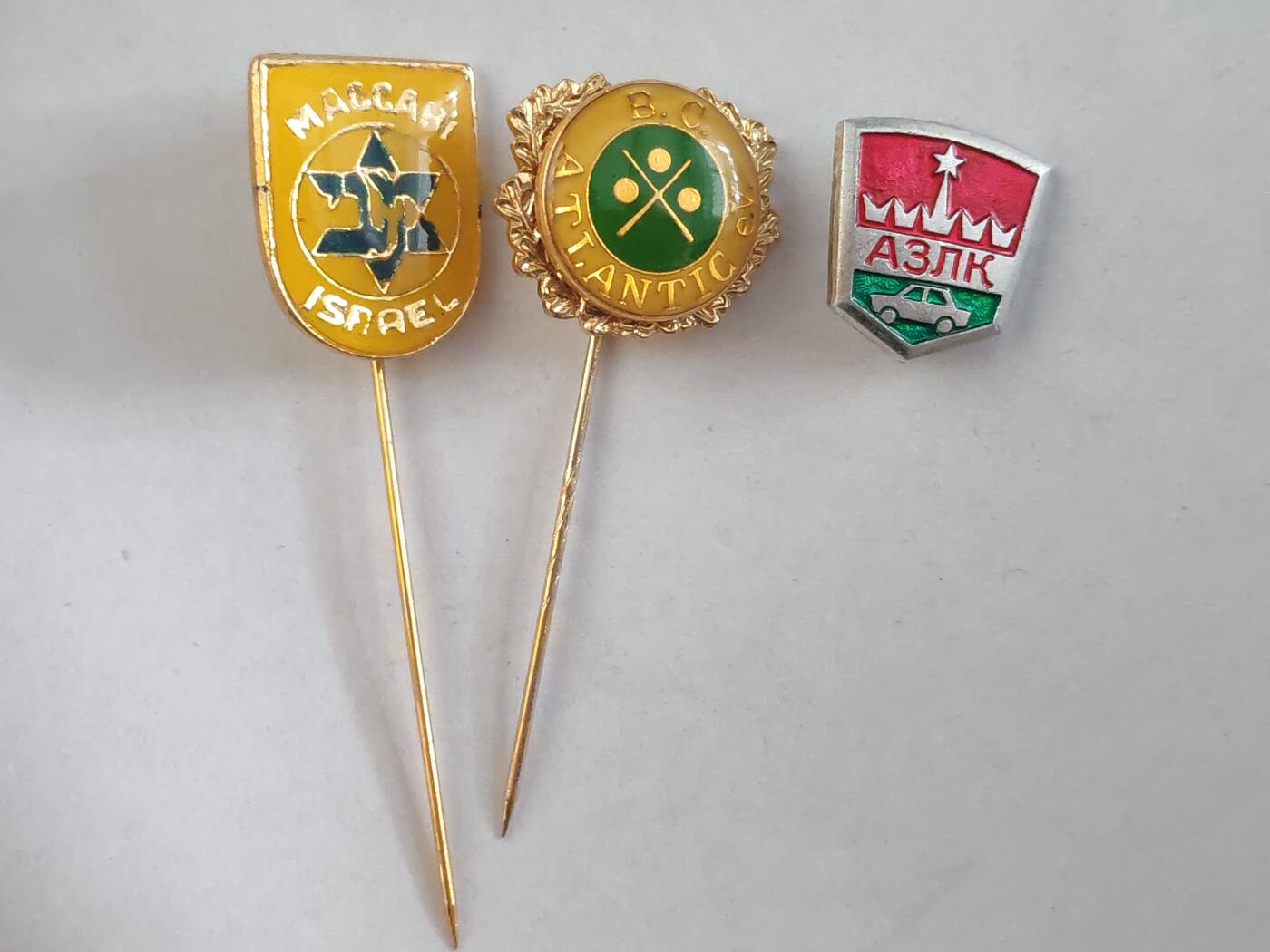 韵星假日拍卖第三十期 -- Rimey Holidays Auction 30 西欧插针徽章一组