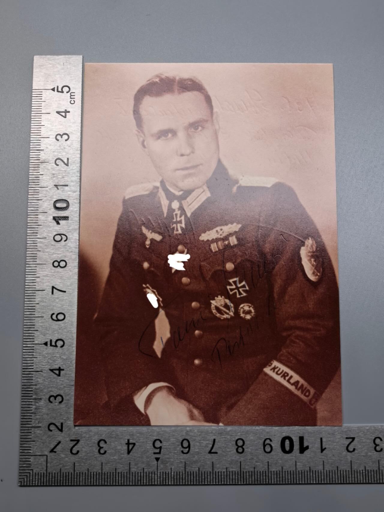 小驴勋章奖章收藏11月8日周六晚6点拍卖（珍爱和平，收藏战争，铭记历史，勿忘国耻，忠党爱国。有偿代拍，送拍规则在简介最后，参拍须阅读规则后再参拍，关系到运费包装发货时效真假辨别等关键信息，拍卖时不再发原图，看大图店主微信码在最后拍品里） 738号橡叶饰获得者Anton Müller战后正反双亲签