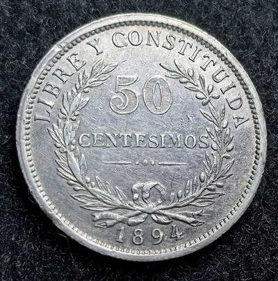 西班牙、丹属西印度、法属殖民地、乌拉圭银币古铜币，周五晚上九点倒数截拍，满百包邮，可寄存半年，喜欢朋友微信扫描二维码可直接参拍 - AU品相乌拉圭1884年50分银币，km16