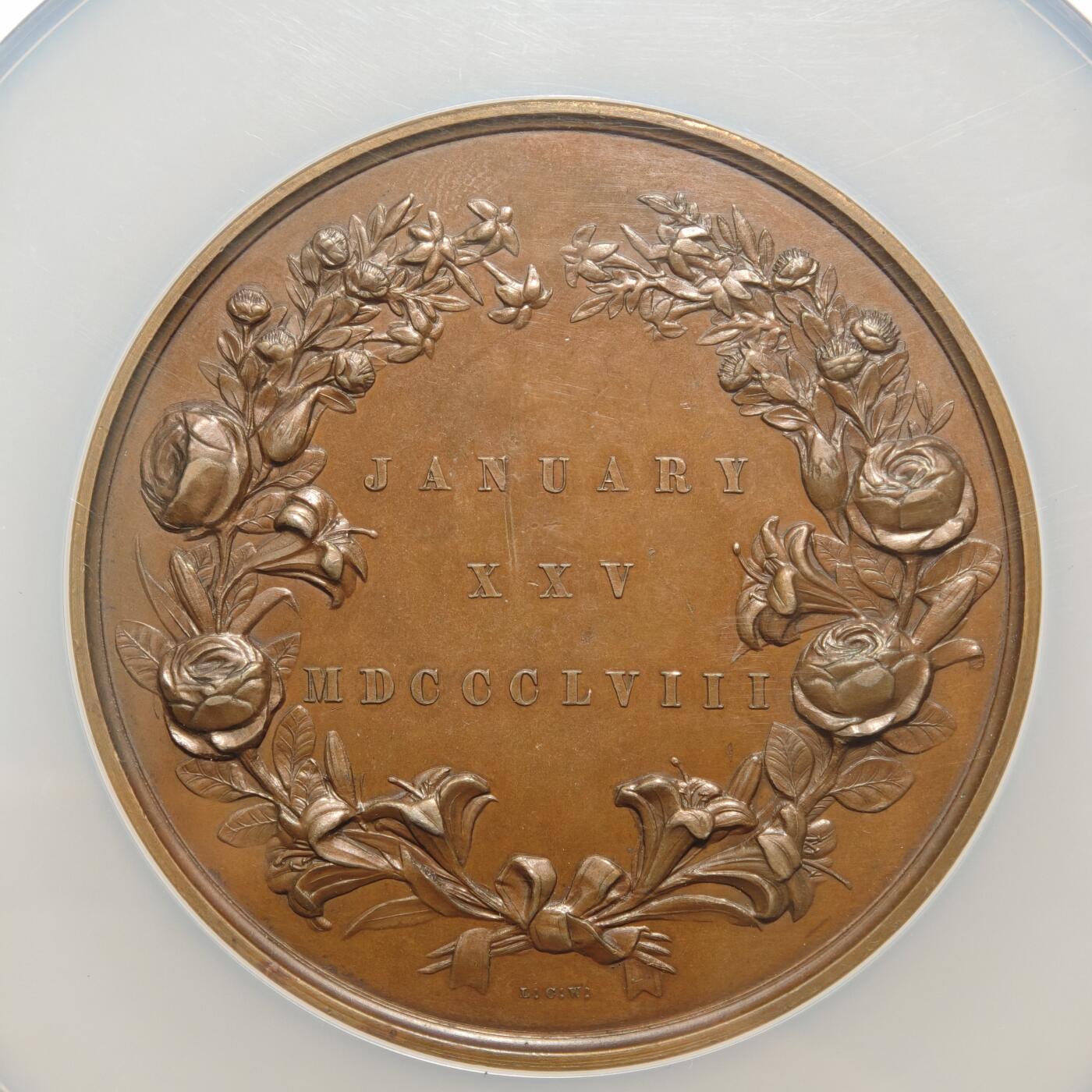 【德藏】世界币章拍卖第152期（拍品征集中~欢迎藏友联系）  稀少品种 1858年 英国维多利亚公主和弗雷德里克·威廉王子皇室大婚63mm高浮雕纪念大铜章 包浆温润 人物刻画传神 NGC MS62BN