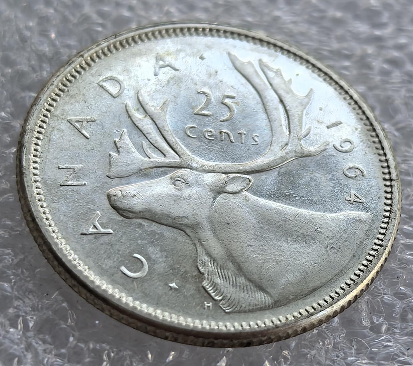  外国优质老铜币银币，周六九点倒数截拍，满百包邮，可寄存半年，喜欢朋友微信扫描二维码可直接参拍