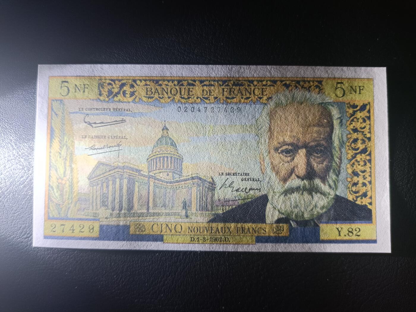 2025十一月第二期，总第200期 法国1962年5新法郎AUNC，雨果的长眠之地和他的故居