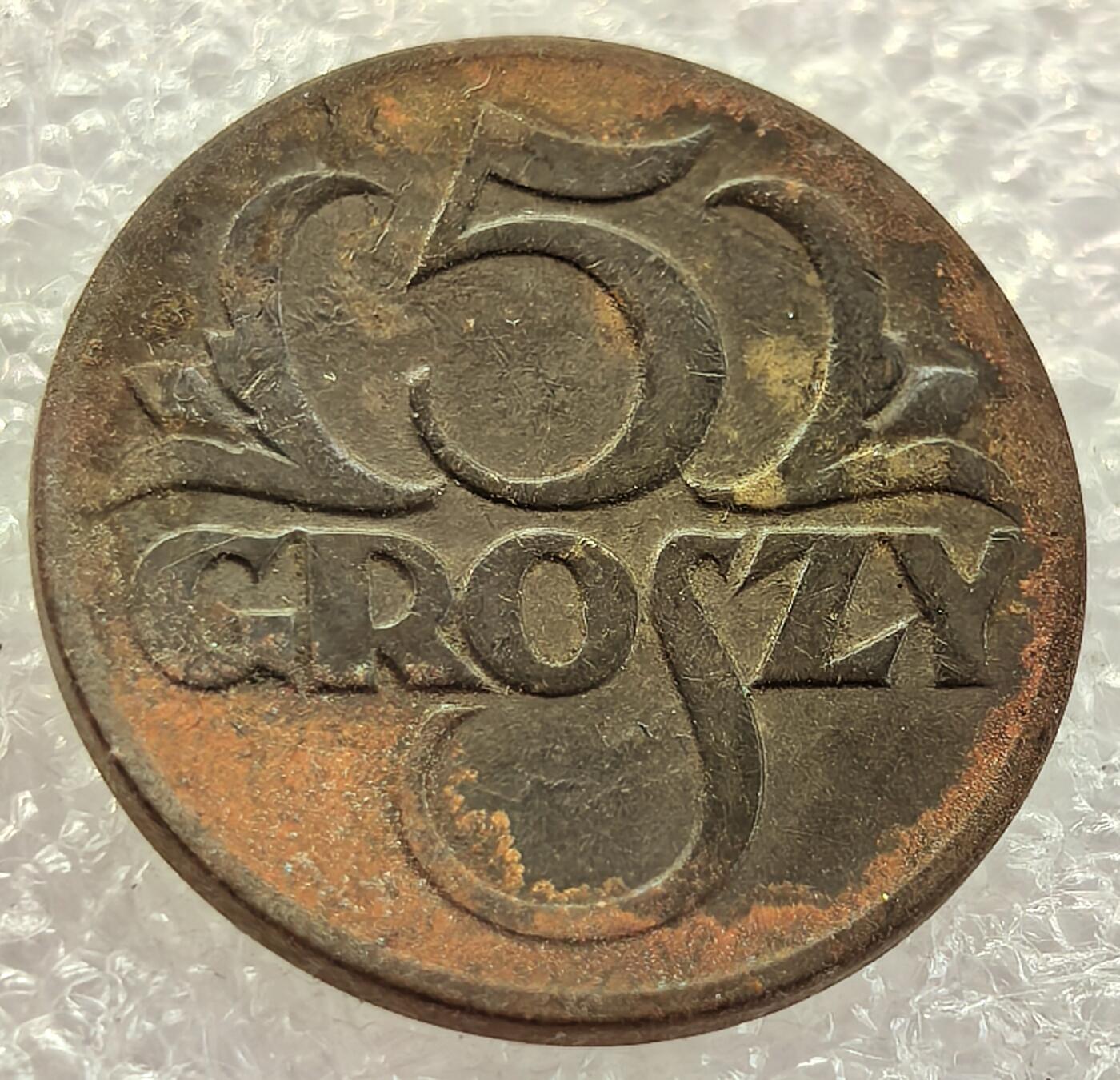  外国优质老铜币银币，周六九点倒数截拍，满百包邮，可寄存半年，喜欢朋友微信扫描二维码可直接参拍