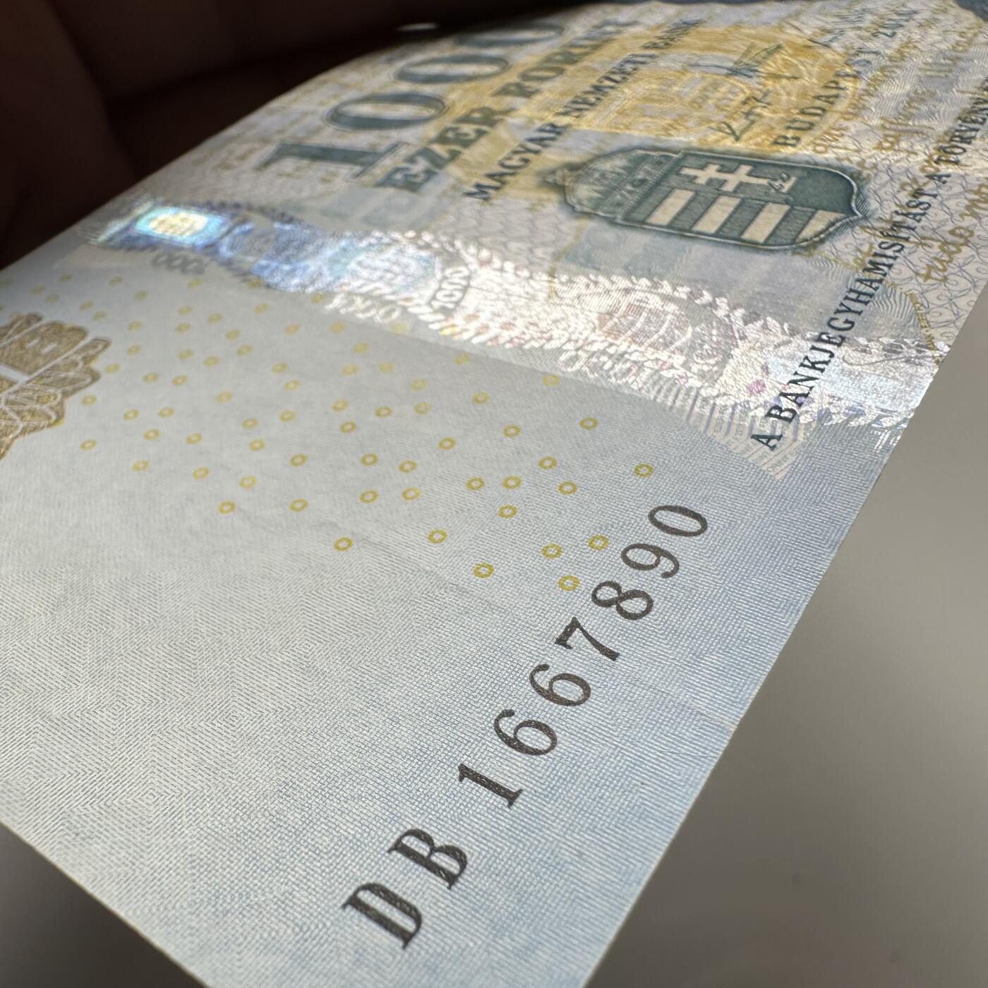 🌹外币初藏🌹🐯2025年第125场  每周二四六晚8️⃣点 接代拍 匈牙利2010年1000福林 顺子号