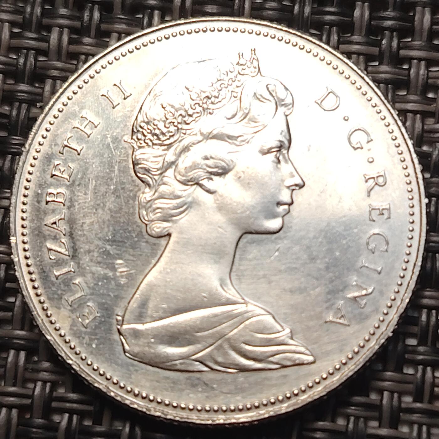 布加迪🐬～世界钱币(上海)🌾第 258 期 /  各国套币和散币 加拿大🇨🇦 1968年 50分 早期年份