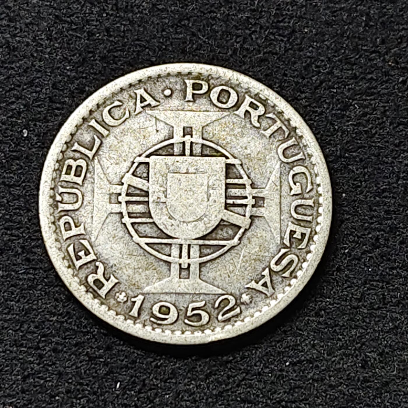 【全场包邮】纯粹捡漏拍474场（免费代拍第11场） 葡属安哥拉1952年10埃斯库多银币