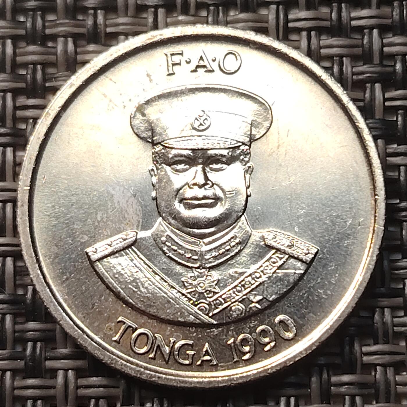 布加迪🐬～世界钱币(上海)🌾第 258 期 /  各国套币和散币 汤加🇹🇴 1990年 10分 FAO纪念币