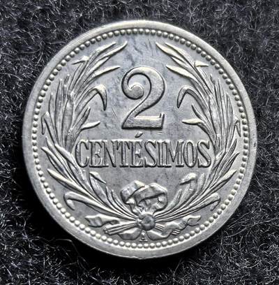 西班牙、丹属西印度、法属殖民地、乌拉圭银币古铜币，周五晚上九点倒数截拍，满百包邮，可寄存半年，喜欢朋友微信扫描二维码可直接参拍 - AU品相乌拉圭1909年2分，km20