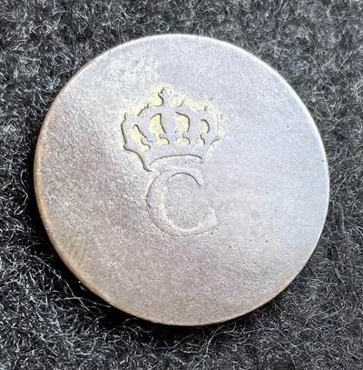 西班牙、丹属西印度、法属殖民地、乌拉圭银币古铜币，周五晚上九点倒数截拍，满百包邮，可寄存半年，喜欢朋友微信扫描二维码可直接参拍 - 法属西印度群岛1779年1斯坦皮海地、瓜德罗普、马提尼克使用km2