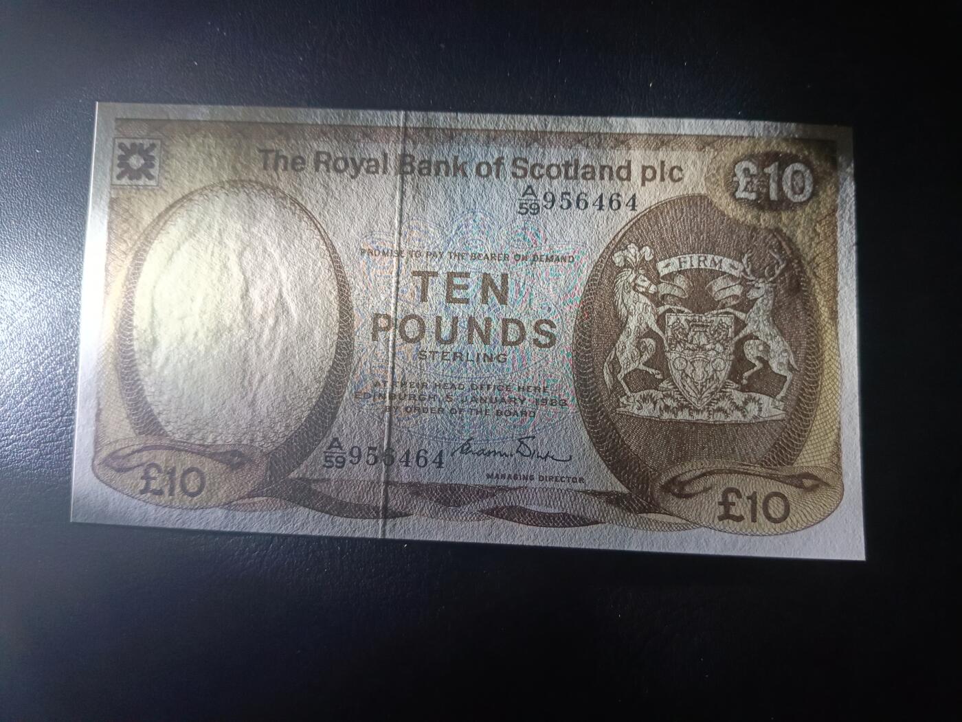 2025十一月第二期，总第200期 苏格兰皇家银行1983年10镑UNC，银行徽章和格里米斯城堡，早期少见品种