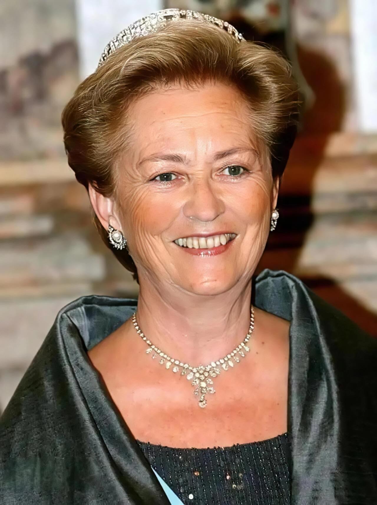 【俄甄集藏】2025年(044)11-12星期三晚 19:30 全场包邮 比利时1997年纪念宝拉王后60寿辰250法郎精制银币，信泰 PF68UC，重18.75克，92.5银，发行量25000枚