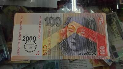 世界钱币～微拍第213期暨2025年第53期  部分库存清仓选号 - 2000年斯洛伐克100克朗 纪念钞全新绝品无47尾号3230