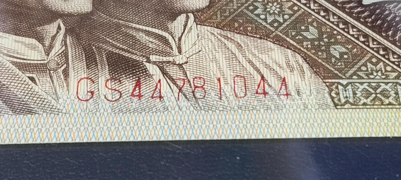 各种钱币拍场，可寄存满二百包邮