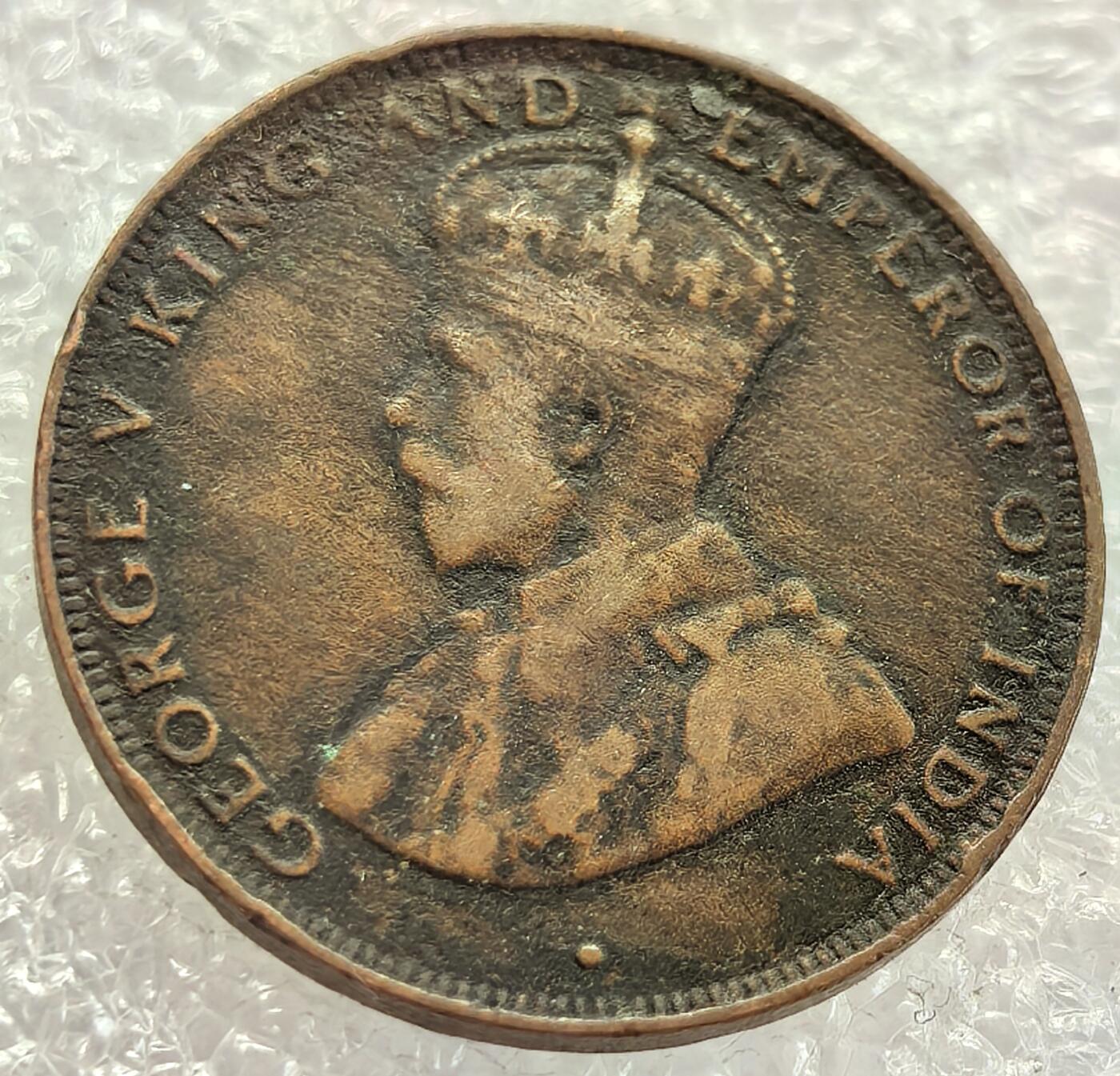  外国优质老铜币银币，周六九点倒数截拍，满百包邮，可寄存半年，喜欢朋友微信扫描二维码可直接参拍