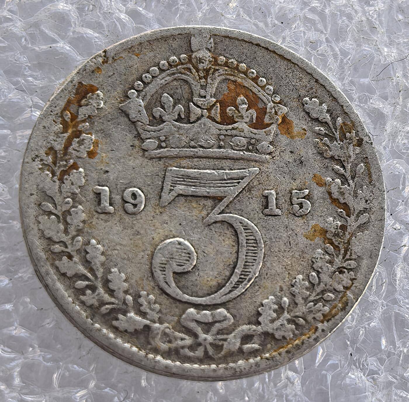  外国优质老铜币银币，周六九点倒数截拍，满百包邮，可寄存半年，喜欢朋友微信扫描二维码可直接参拍