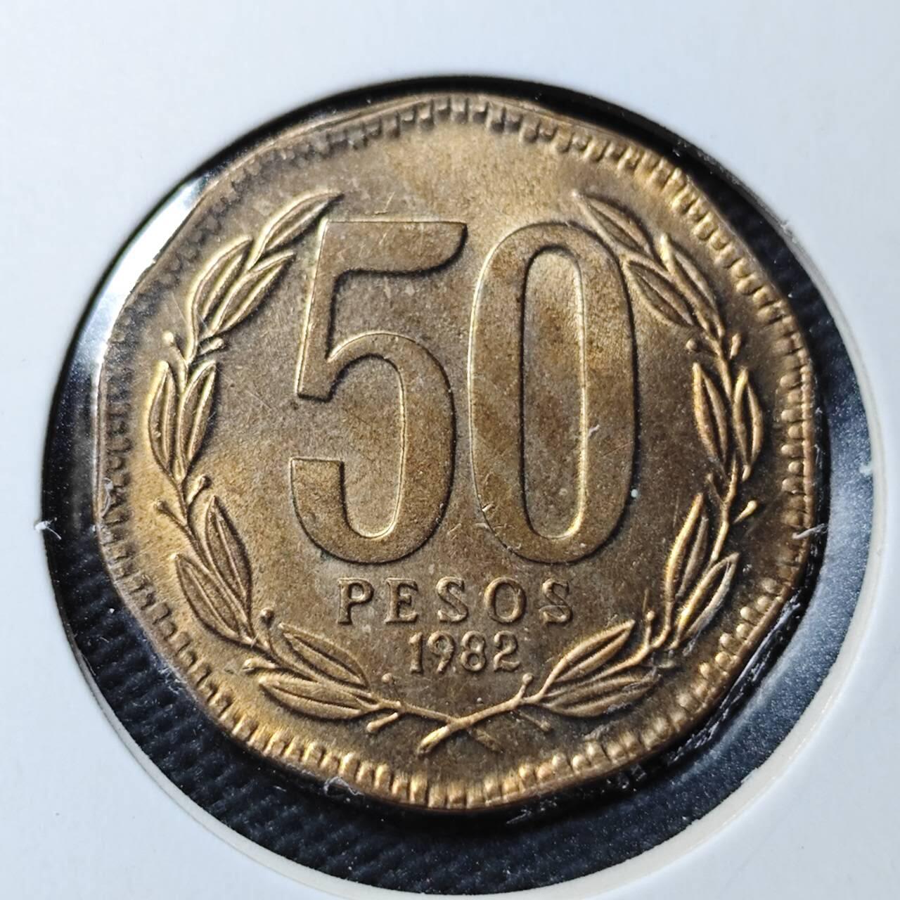 KK钱币收藏小铺  第365场  2月预留时间 周末发货  1982智利50比索 好品