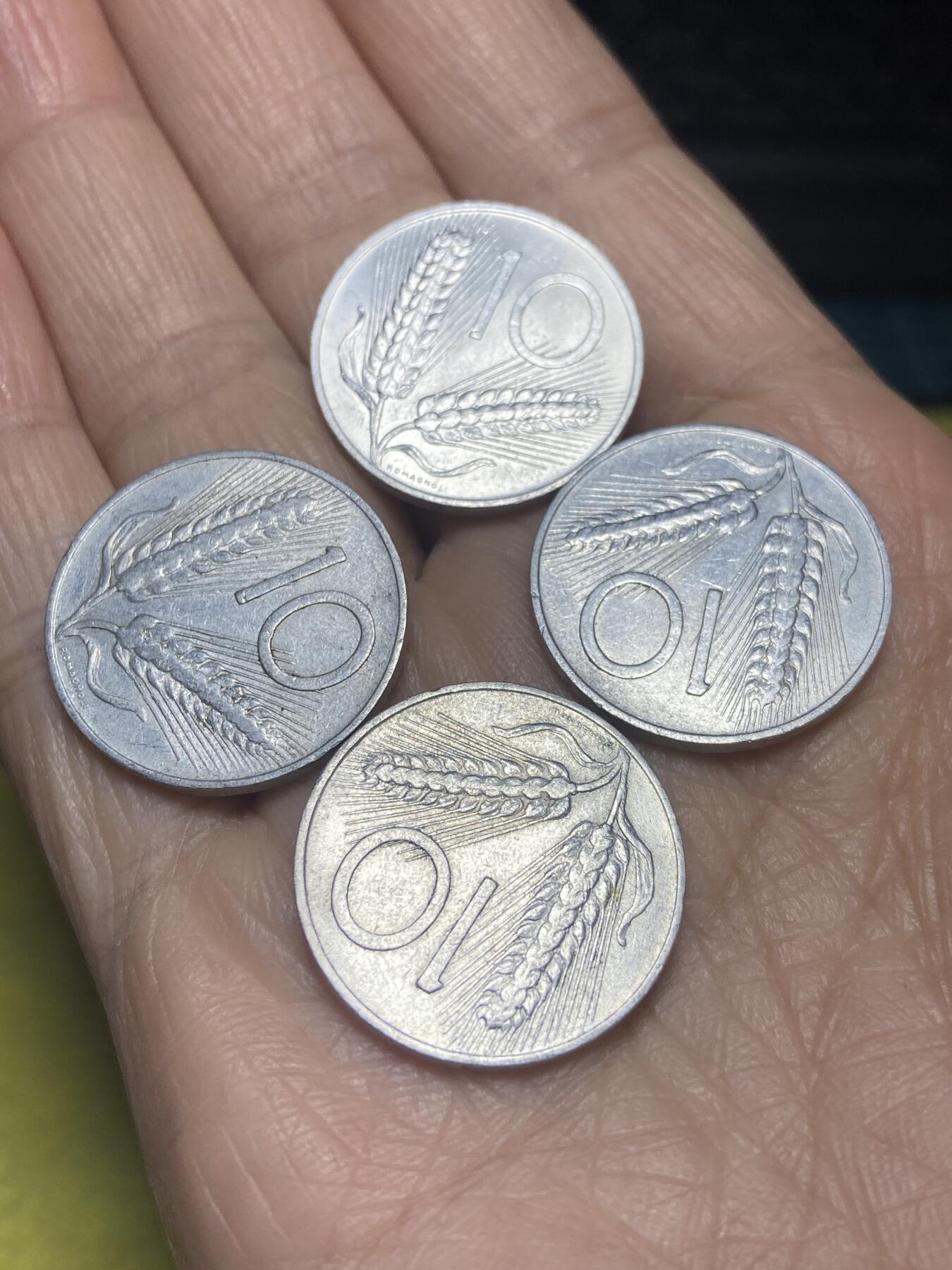 2025年第一百二十四场(总第一百五十场）外国好品散币(免佣金) 意大利🇮🇹早期年份4枚：1953年55年56年10里拉