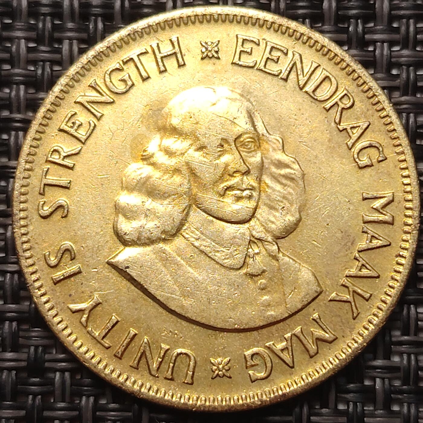 布加迪🐬～世界钱币(上海)🌾第 258 期 /  各国套币和散币 南非🇿🇦 1961年 1分