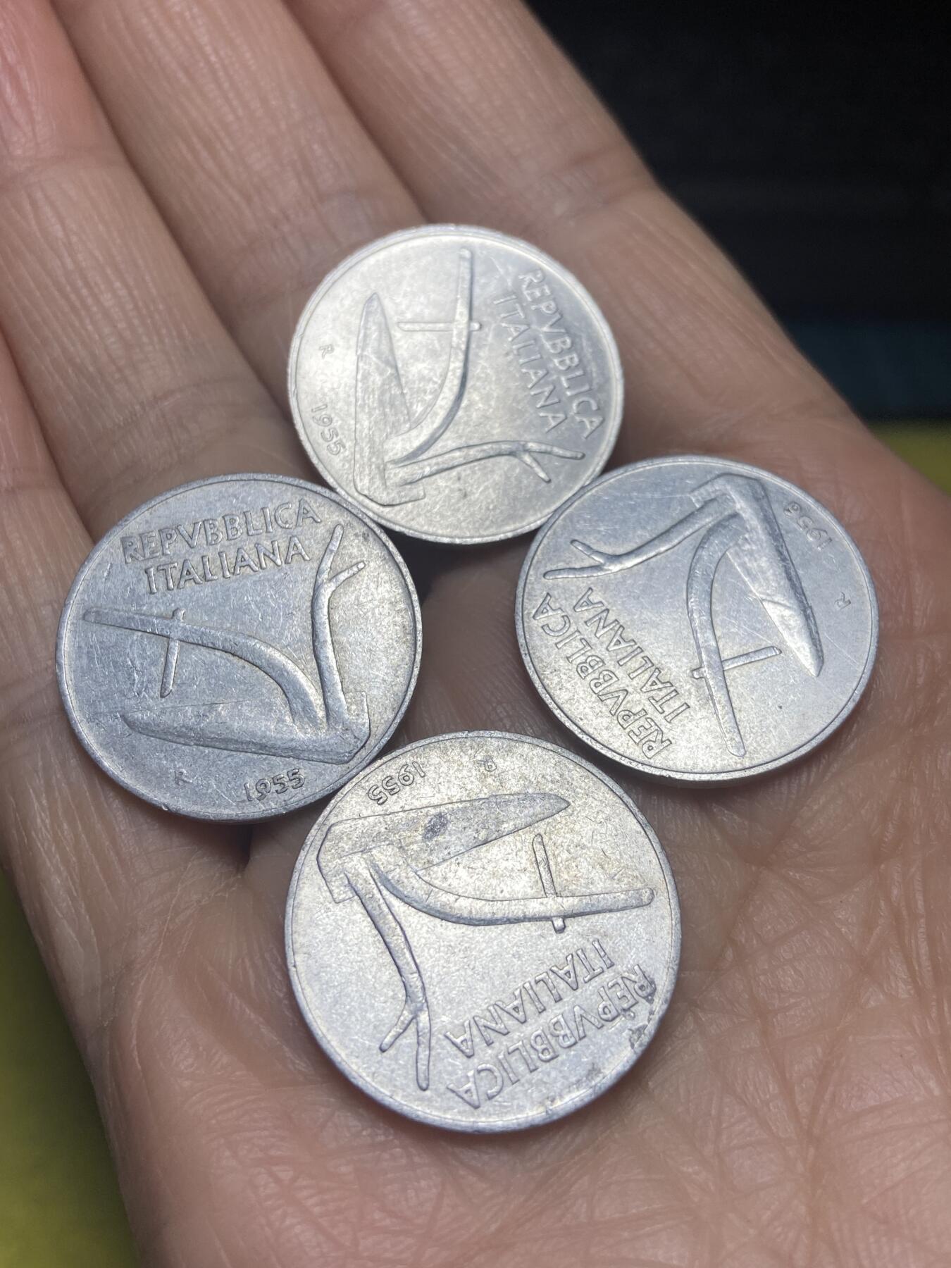 2025年第一百二十四场(总第一百五十场）外国好品散币(免佣金) 意大利🇮🇹早期年份4枚：1953年55年56年10里拉