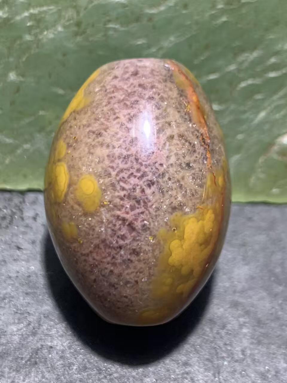 精美冻料鸡油黄糖心料战国红玛瑙勒子一颗！