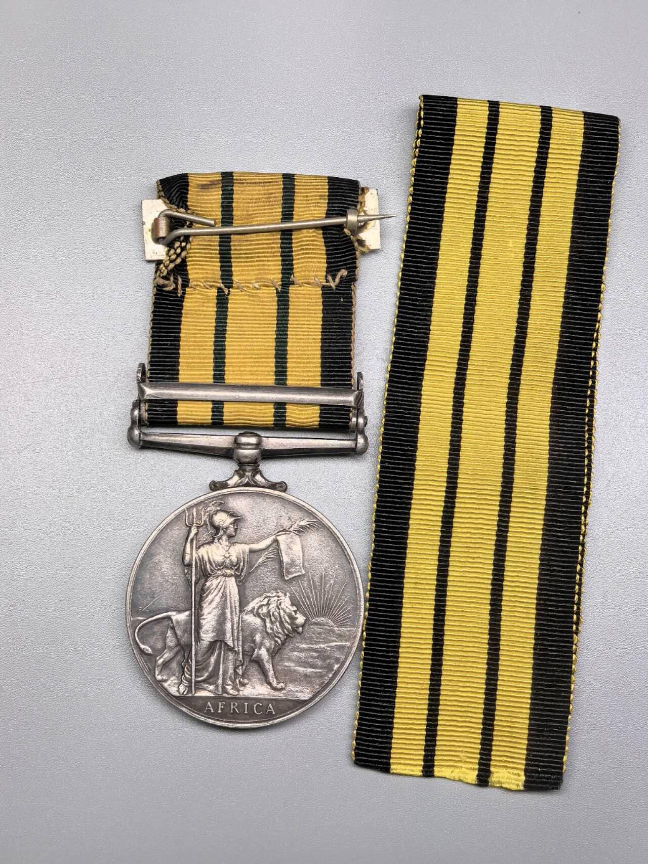 小驴勋章奖章收藏11月8日周六晚6点拍卖（珍爱和平，收藏战争，铭记历史，勿忘国耻，忠党爱国。有偿代拍，送拍规则在简介最后，参拍须阅读规则后再参拍，关系到运费包装发货时效真假辨别等关键信息，拍卖时不再发原图，看大图店主微信码在最后拍品里）