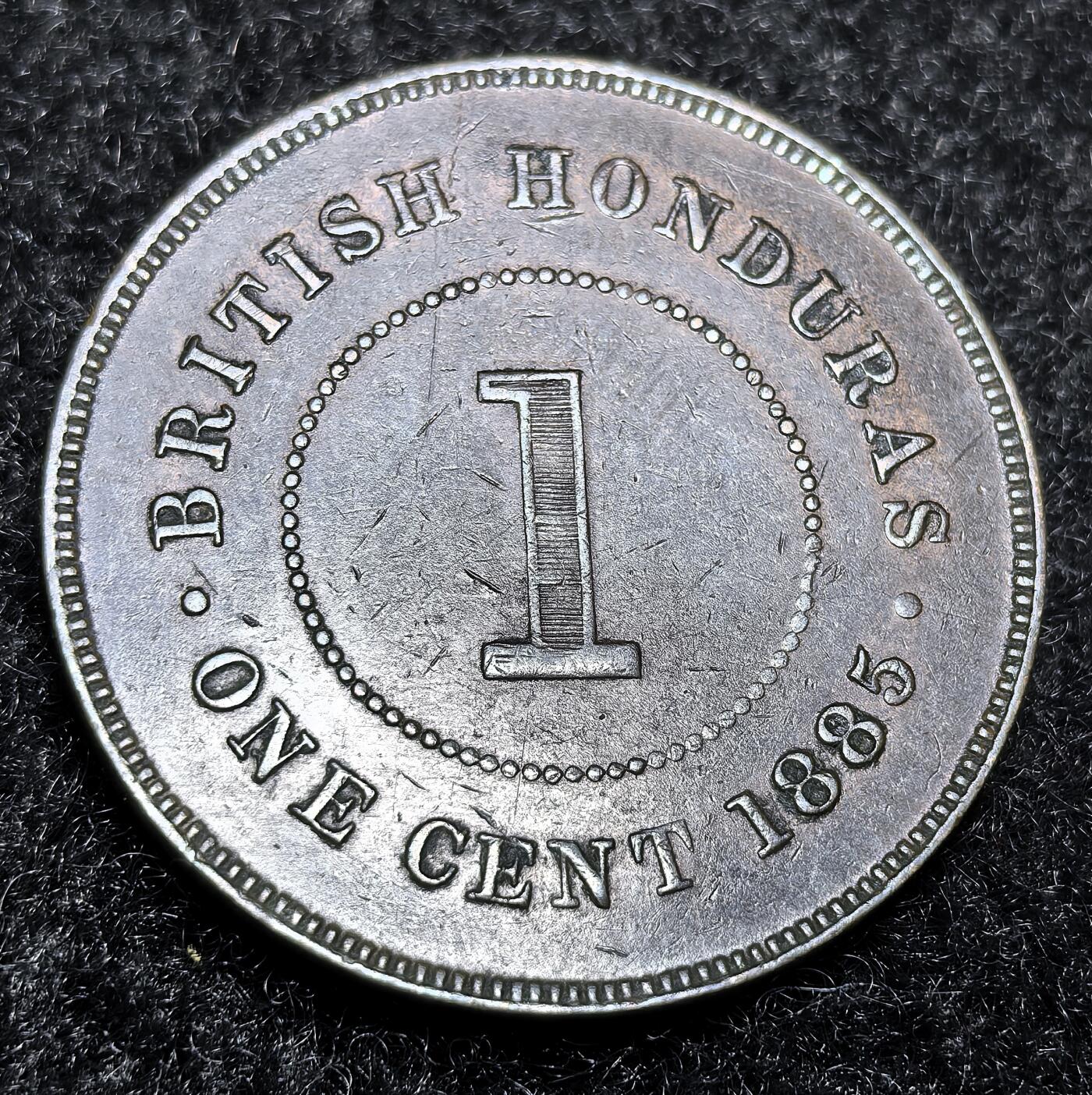 西班牙、丹属西印度、法属殖民地、乌拉圭银币古铜币，周五晚上九点倒数截拍，满百包邮，可寄存半年，喜欢朋友微信扫描二维码可直接参拍 UNC英属洪都拉斯1885年1分，km6