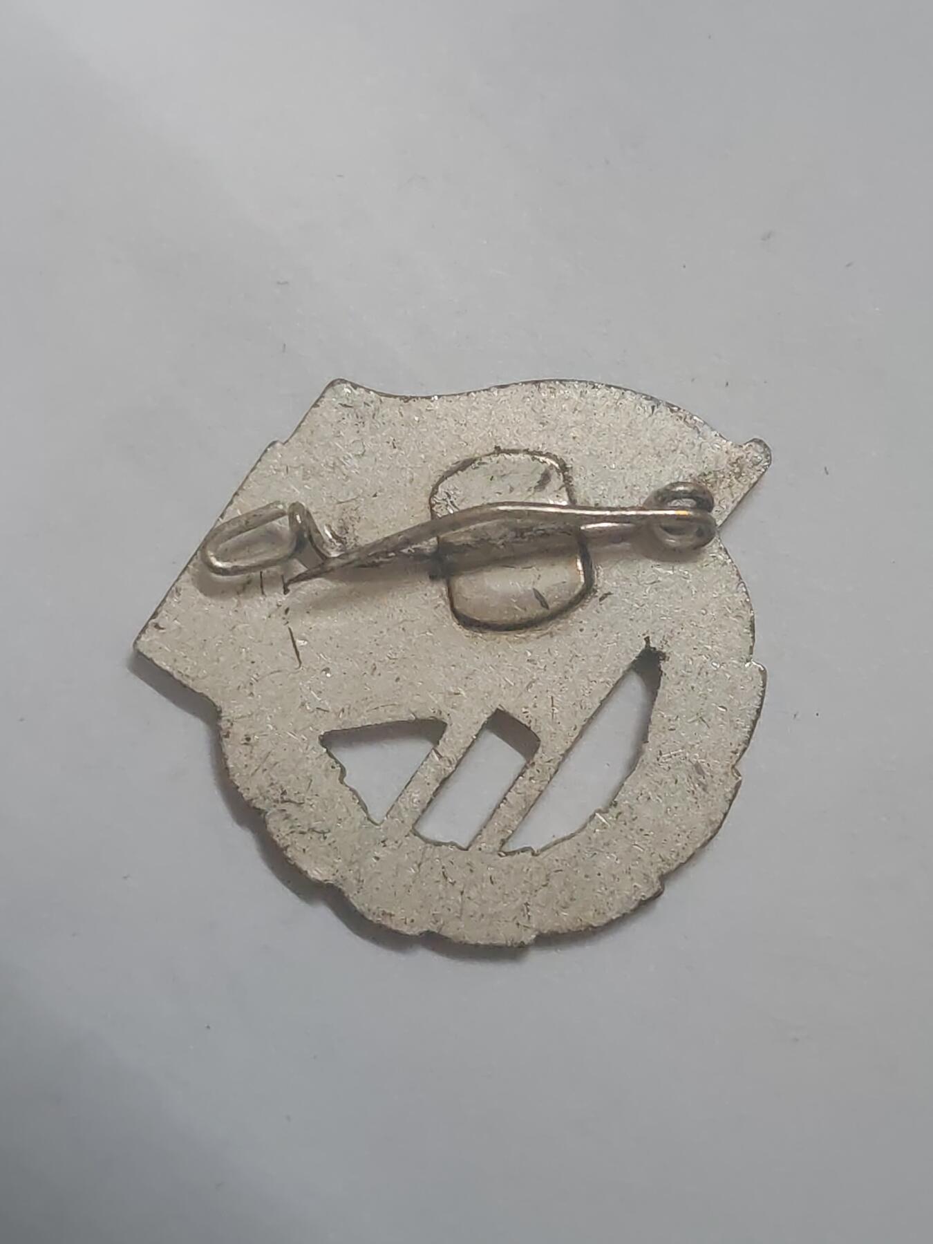 荷兰第128期勋赏拍卖 民主德国银级苏德友谊纪念章