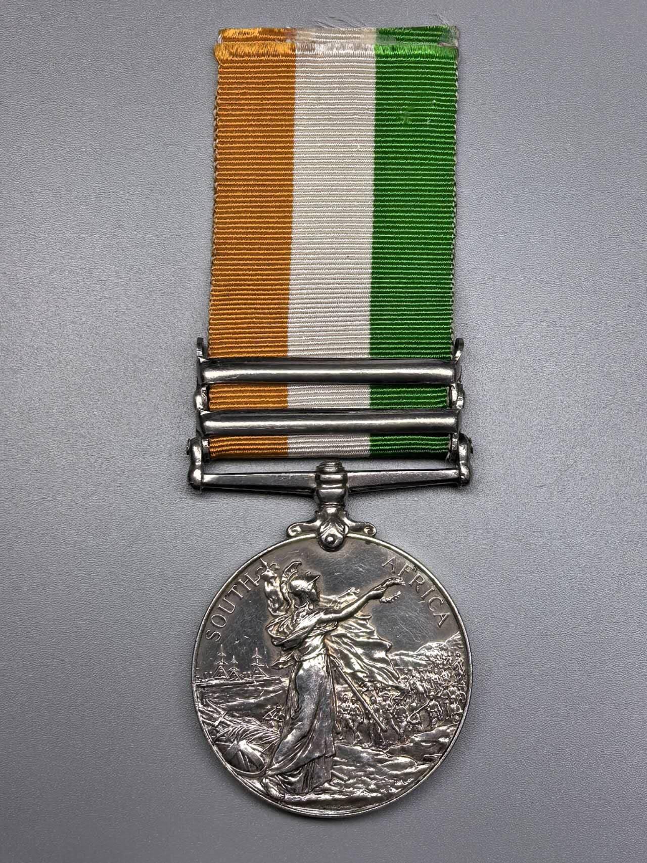 小驴勋章奖章收藏11月8日周六晚6点拍卖（珍爱和平，收藏战争，铭记历史，勿忘国耻，忠党爱国。有偿代拍，送拍规则在简介最后，参拍须阅读规则后再参拍，关系到运费包装发货时效真假辨别等关键信息，拍卖时不再发原图，看大图店主微信码在最后拍品里）