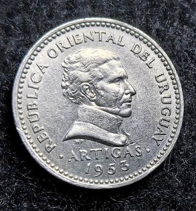 西班牙、丹属西印度、法属殖民地、乌拉圭银币古铜币，周五晚上九点倒数截拍，满百包邮，可寄存半年，喜欢朋友微信扫描二维码可直接参拍 - AU品相乌拉圭1953年10分，km35