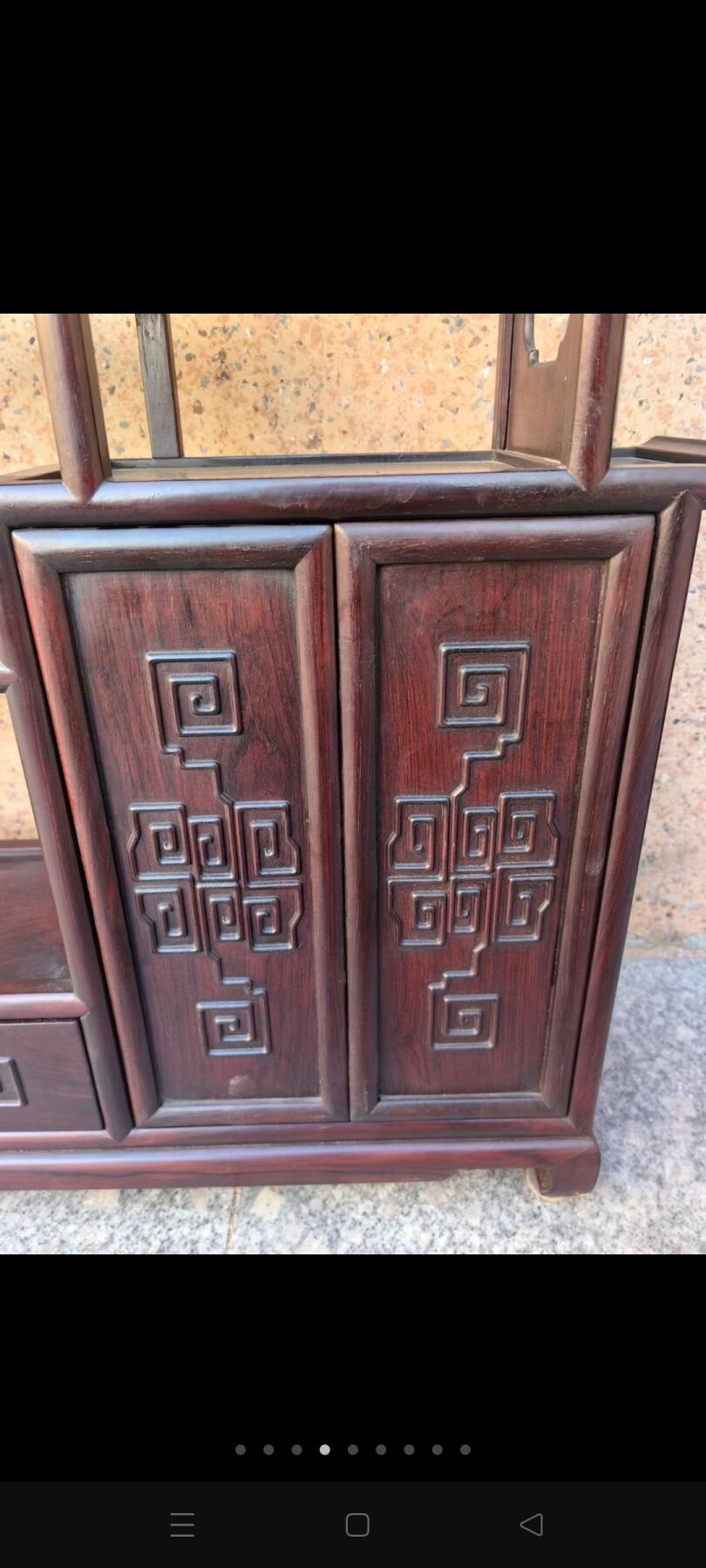 民国时期老红木（大红酸枝交趾黄檀）博古架一对，造型独特独树一帆，传承百年老皮壳老包浆卯榫结构，整体结实不松动经济实惠耐用，入手即用无需忧虑！