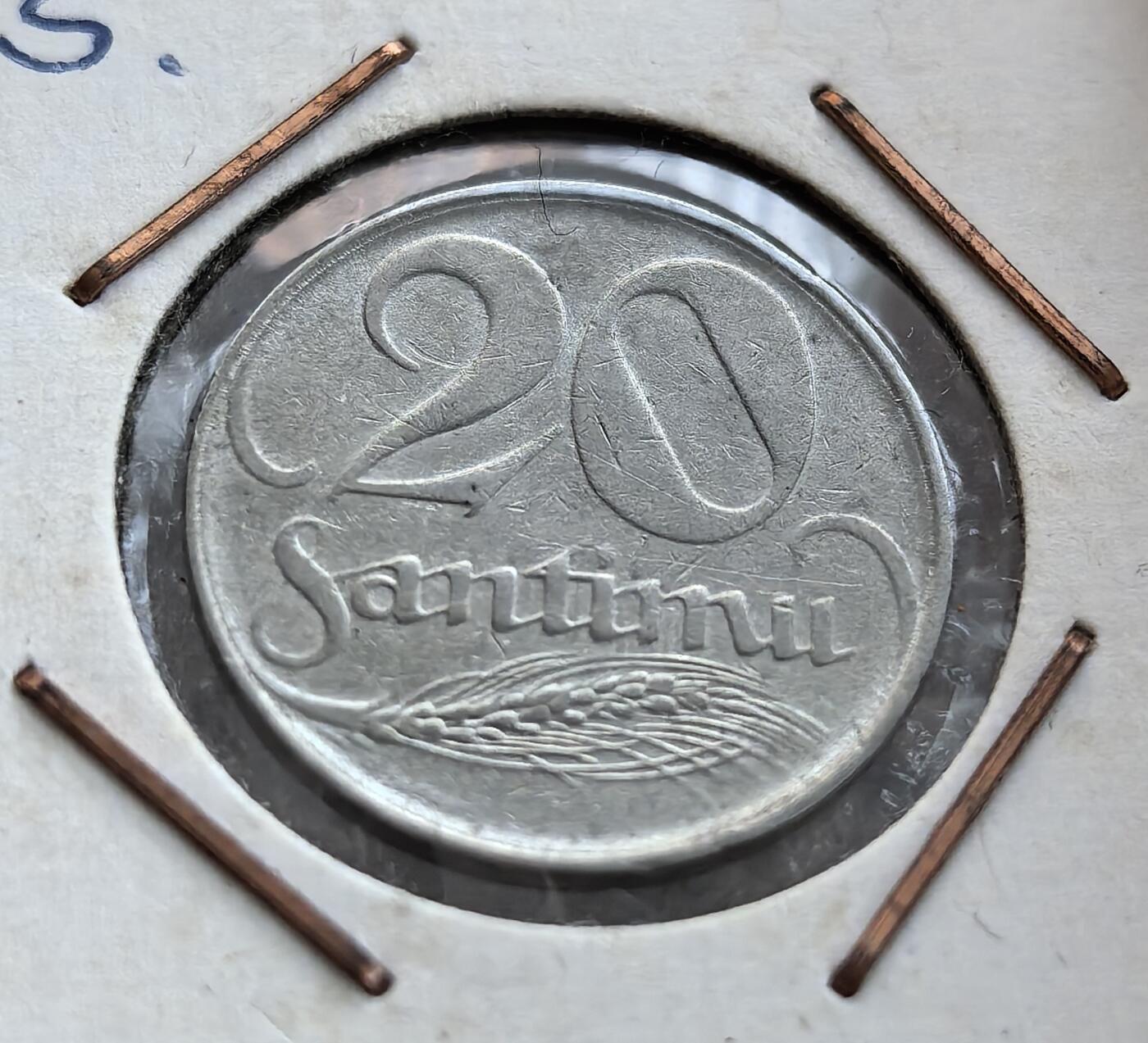  外国优质老铜币银币，周六九点倒数截拍，满百包邮，可寄存半年，喜欢朋友微信扫描二维码可直接参拍 拉脱维亚1922年20分