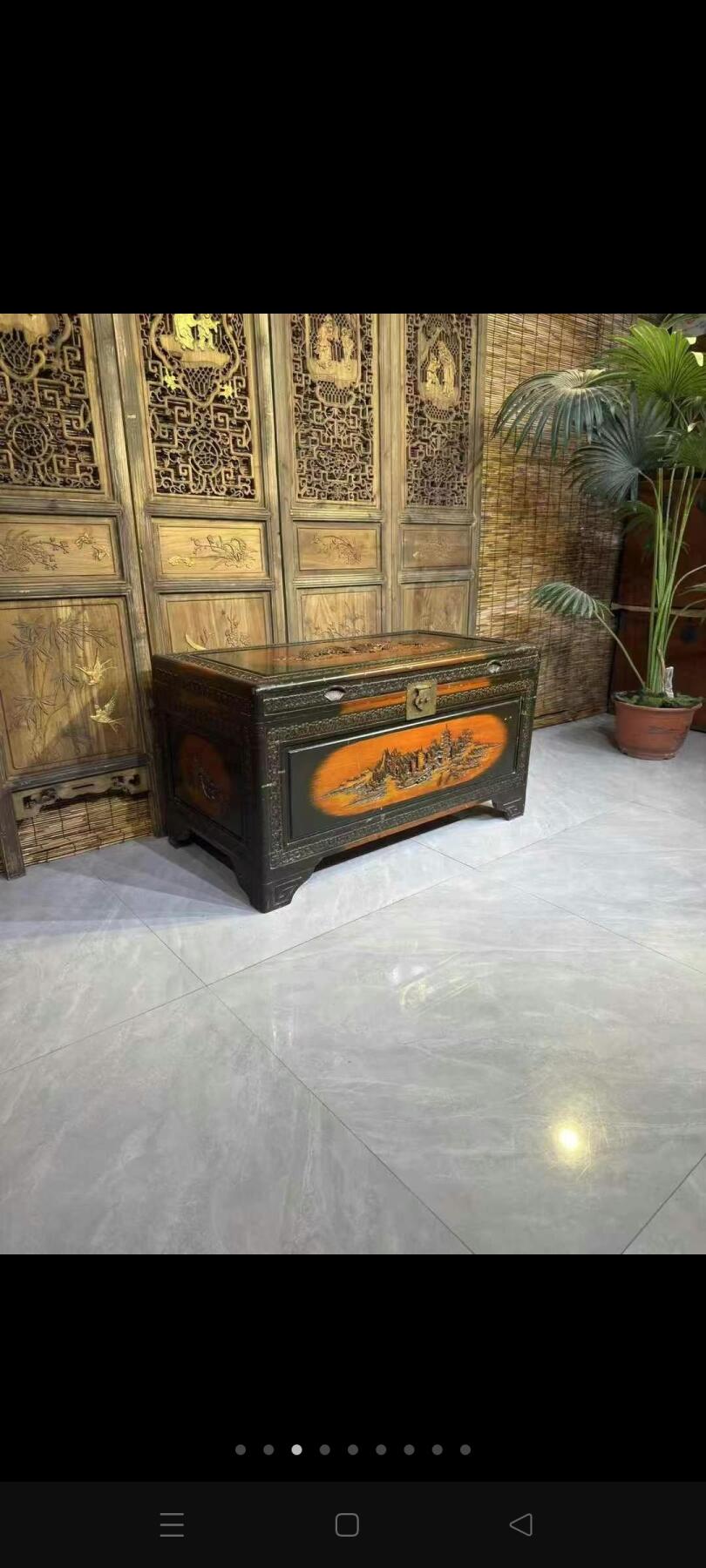 解放时期樟木箱，满雕工（五面雕工），内带隔层，收藏字画，收纳衣物，防潮，多防虫蛀正常使用尺寸：100/52/55